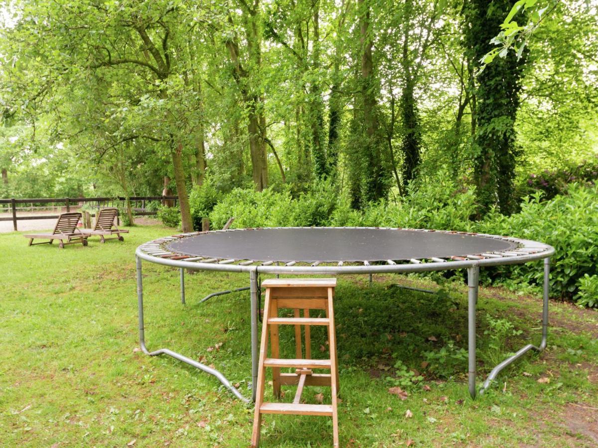 Quietly Located Farmhouse With Sauna And Hot Tub Balkbrug Ngoại thất bức ảnh